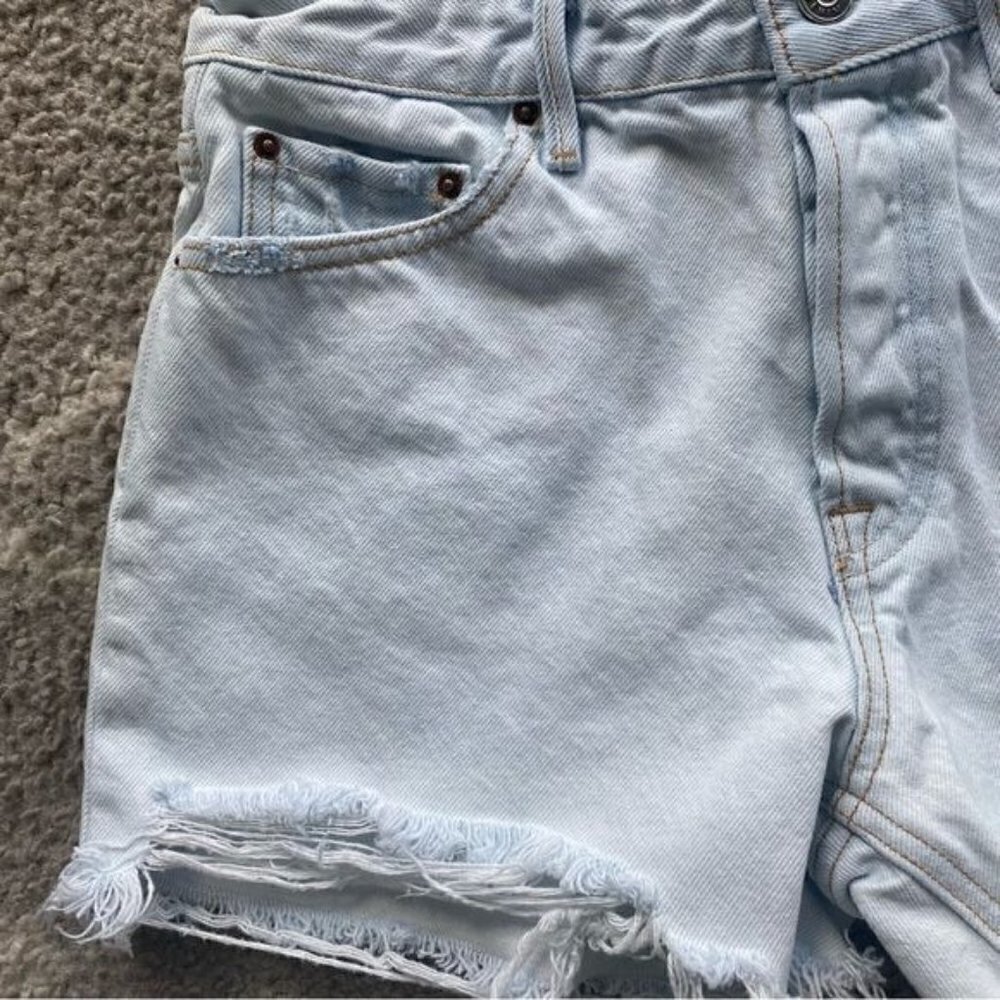 GRLFRND Helena Distressed Denim Jean Shorts in Dare Me 26 - Picture 7 of 9